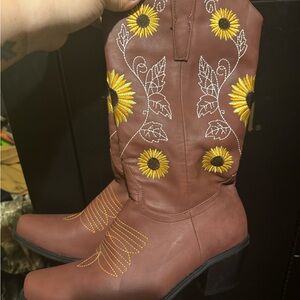 Cowboy boots for women